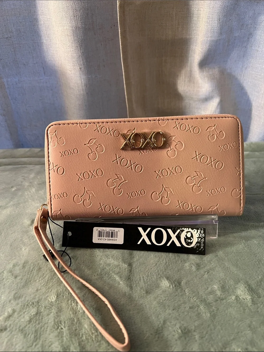 XOXO Blush Pink Zip-Around Wristlet Wallet